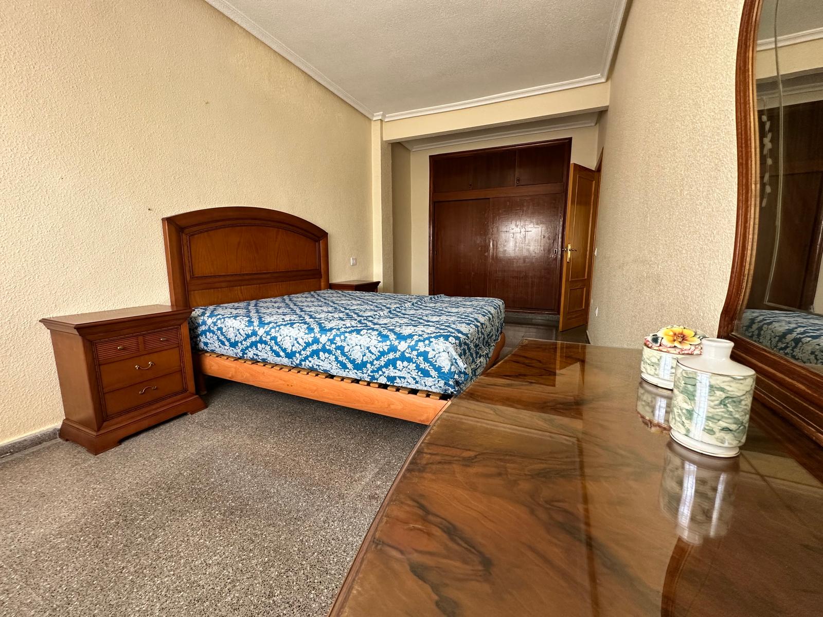 49918_dormitorio 1 planta arriba 2.jpg